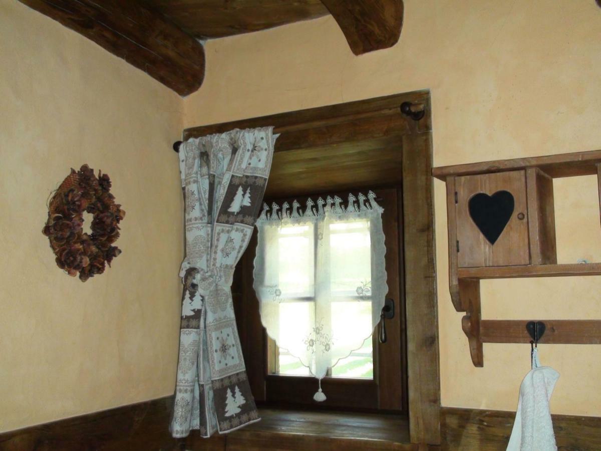Le Petit Chateau De Vetan Cir 0023 셍피에르 외부 사진